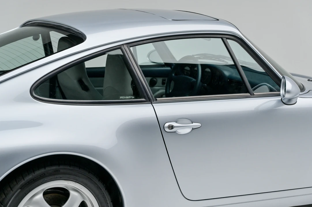 1995 Porsche 993 Carrera - Image 29 of 31