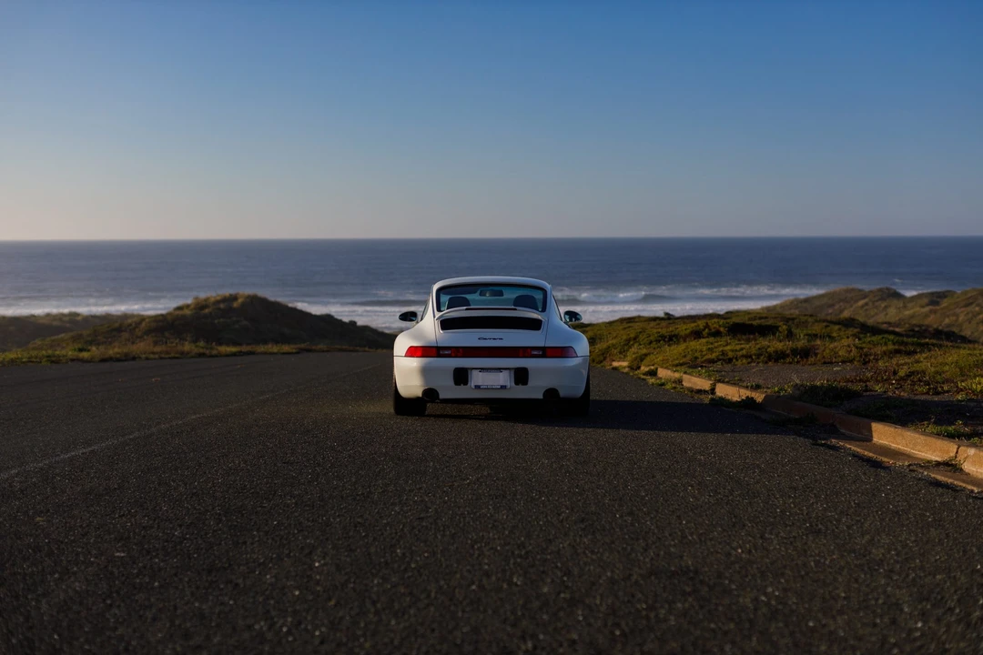 1995 Porsche 993 Carrera - Image 11 of 31