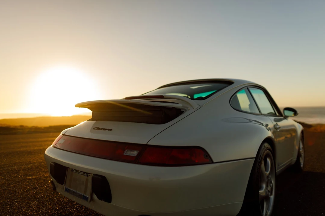 1995 Porsche 993 Carrera - Image 13 of 31