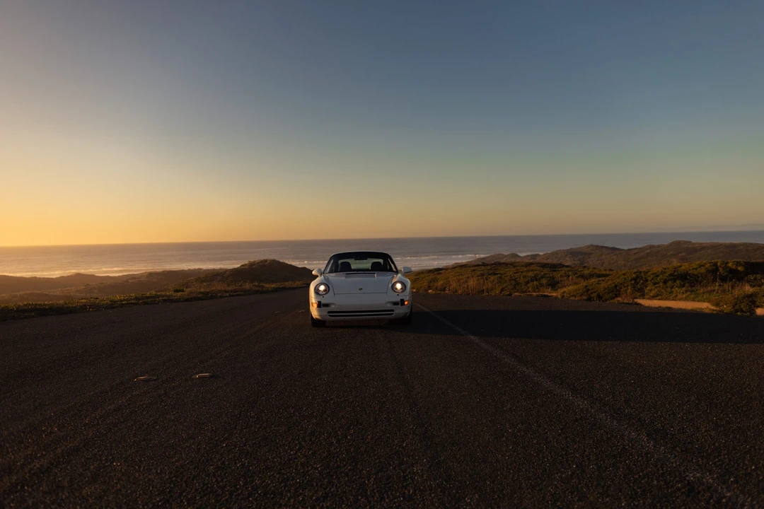 1995 Porsche 993 Carrera - Image 9 of 31