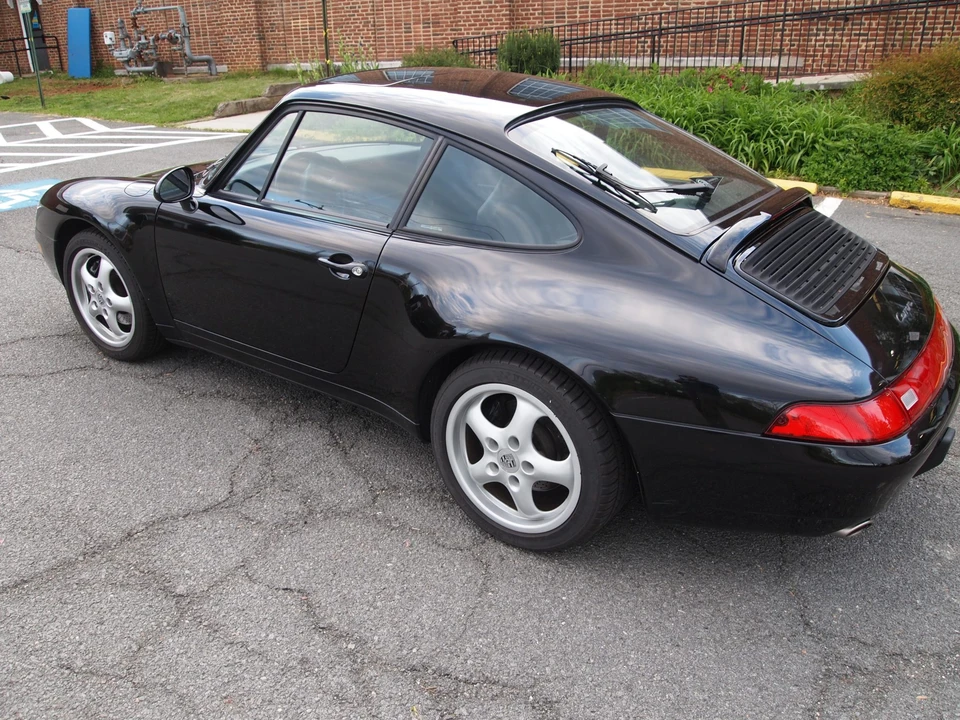 1995 Porsche 993 Carrera - Image 4 of 31