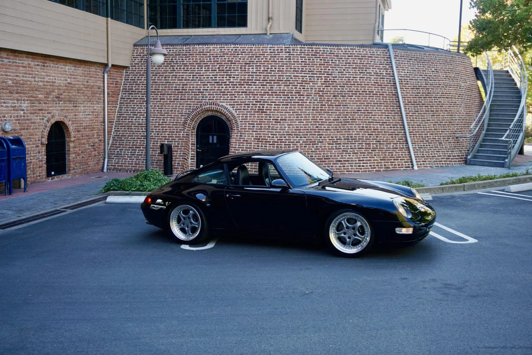 1995 Porsche 993 Carrera - Image 8 of 31
