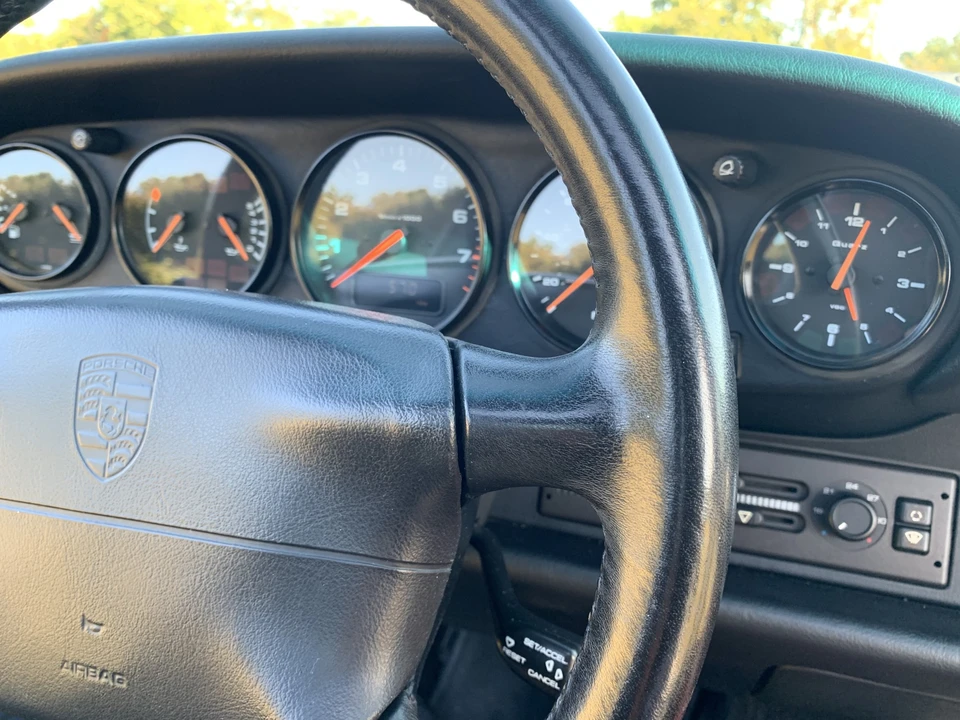 1995 Porsche 993 Carrera - Image 25 of 31