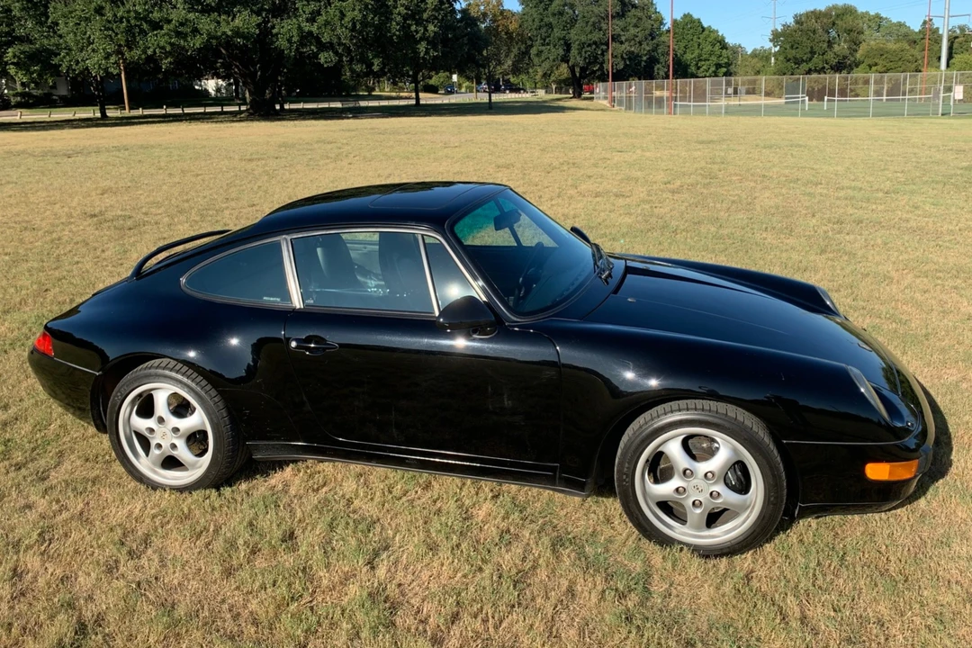 1995 Porsche 993 Carrera - Image 2 of 31
