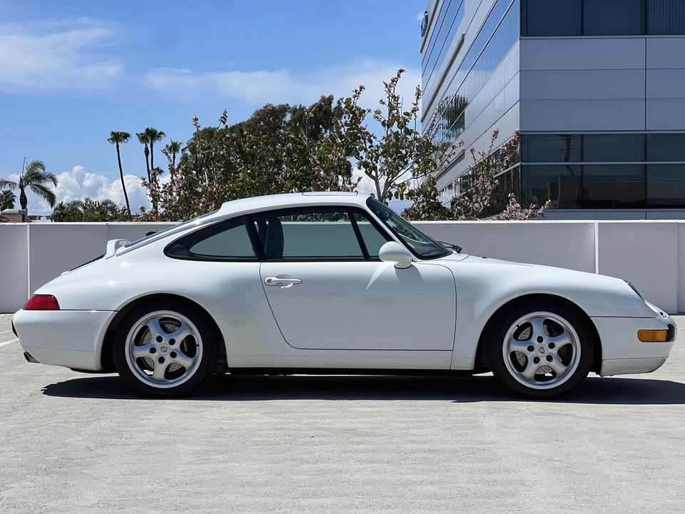 1995 Porsche 993 Carrera - Image 12 of 31