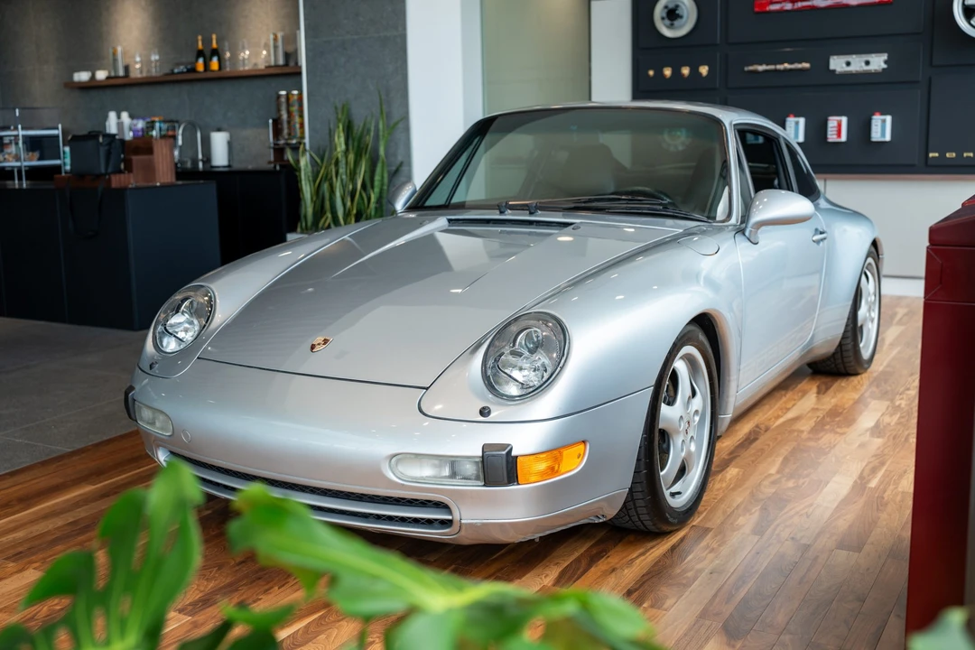 1995 Porsche 993 Carrera - Image 9 of 31