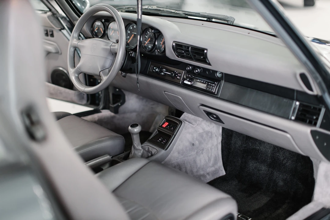 1995 Porsche 993 Carrera - Image 27 of 31