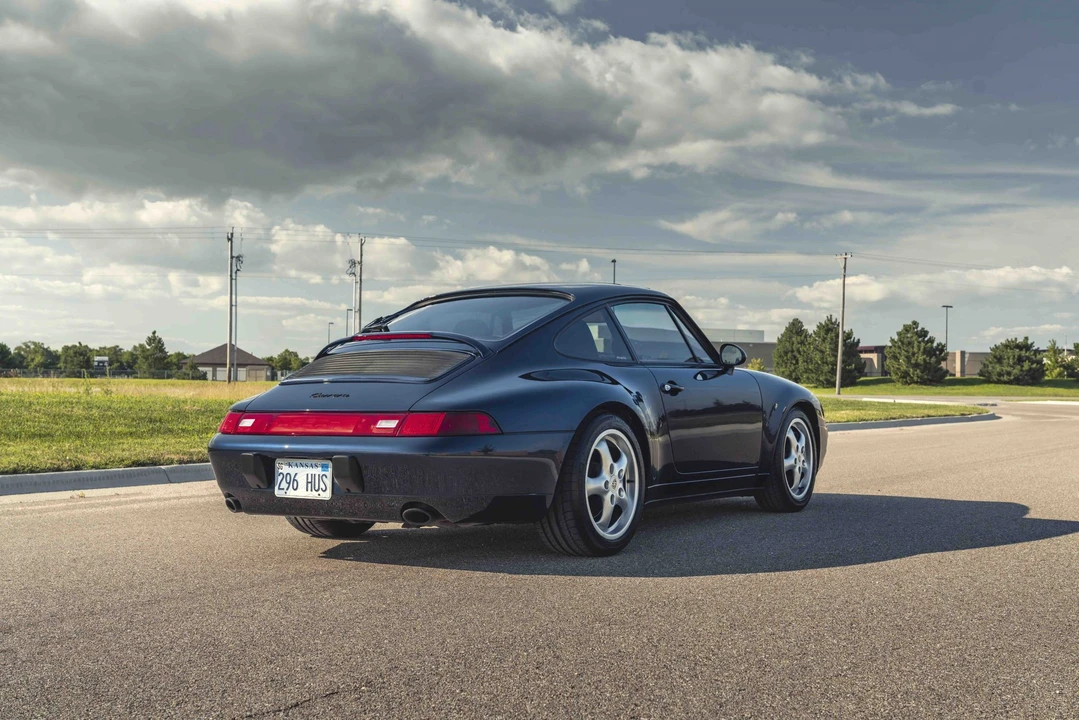 1995 Porsche 993 Carrera - Image 15 of 31