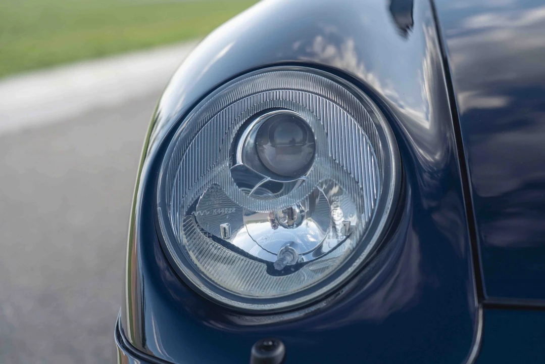 1995 Porsche 993 Carrera - Image 24 of 31