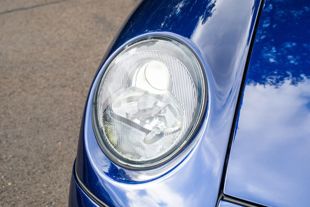 1995 Porsche 993 Carrera - Image 11 of 31