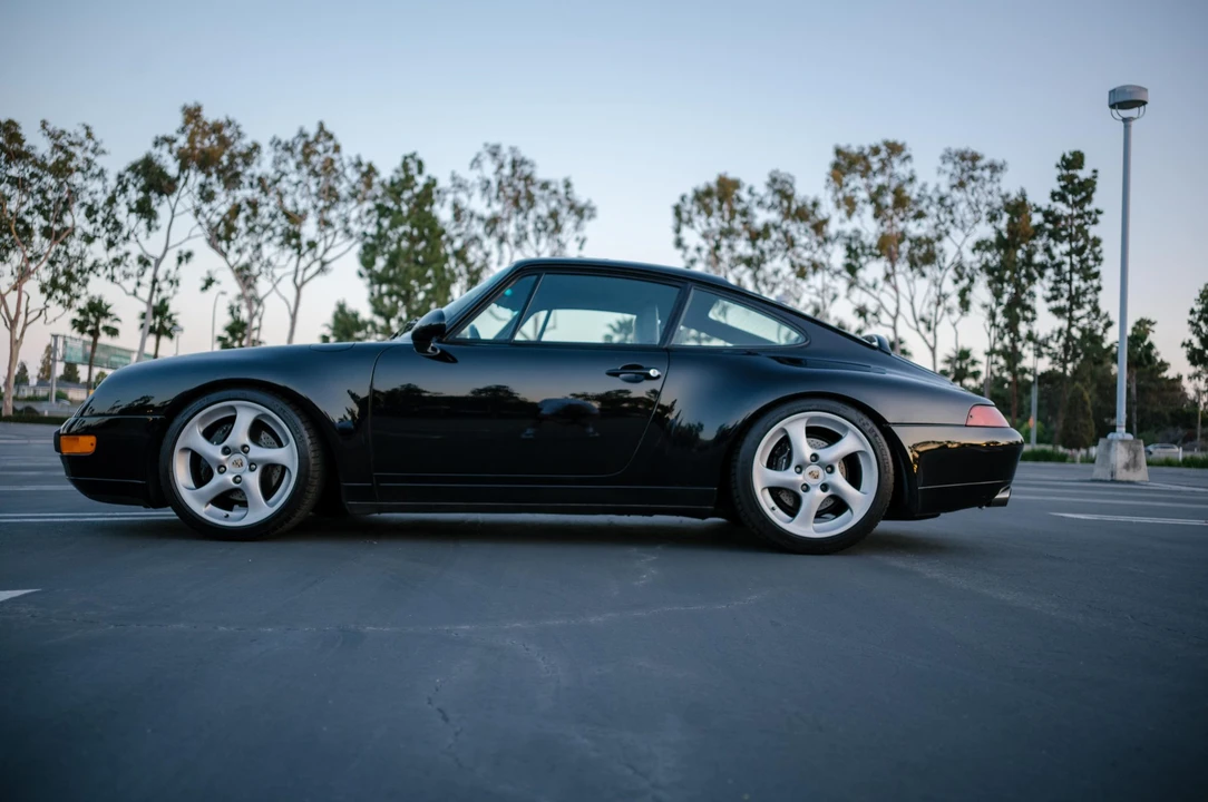 1995 Porsche 993 Carrera - Image 6 of 31
