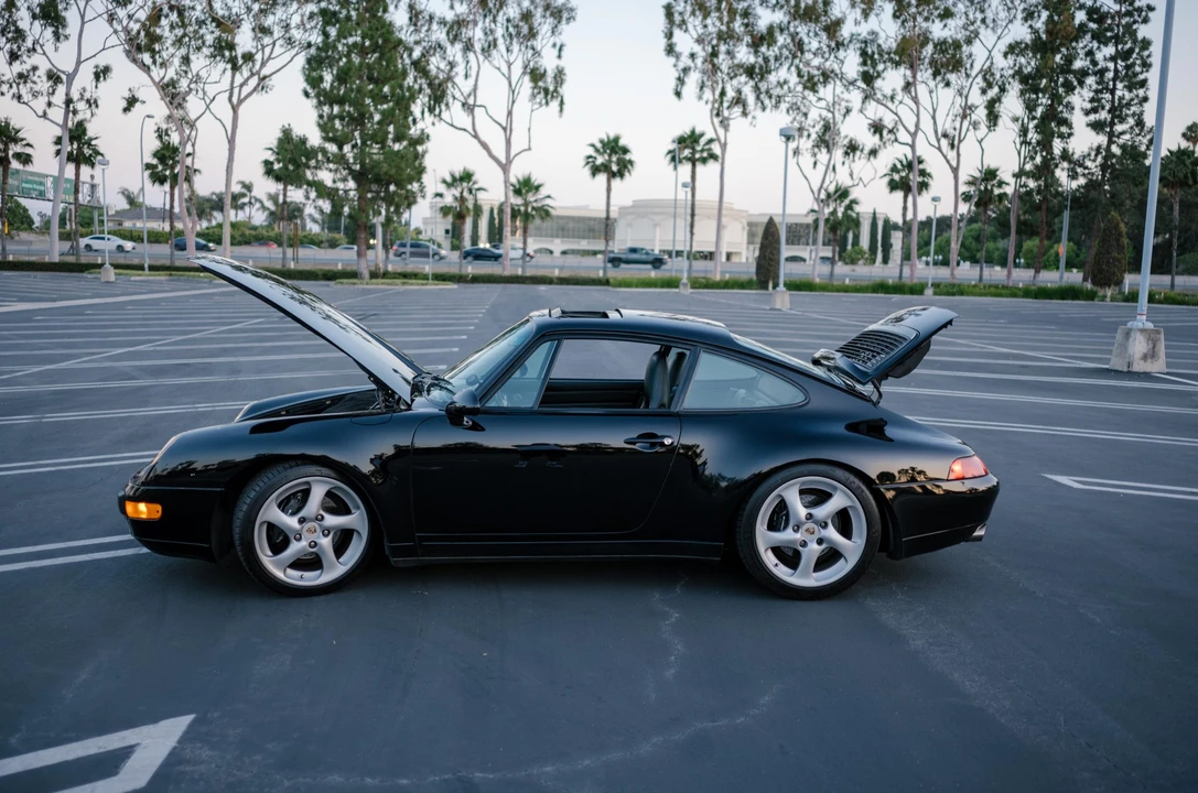1995 Porsche 993 Carrera - Image 7 of 31