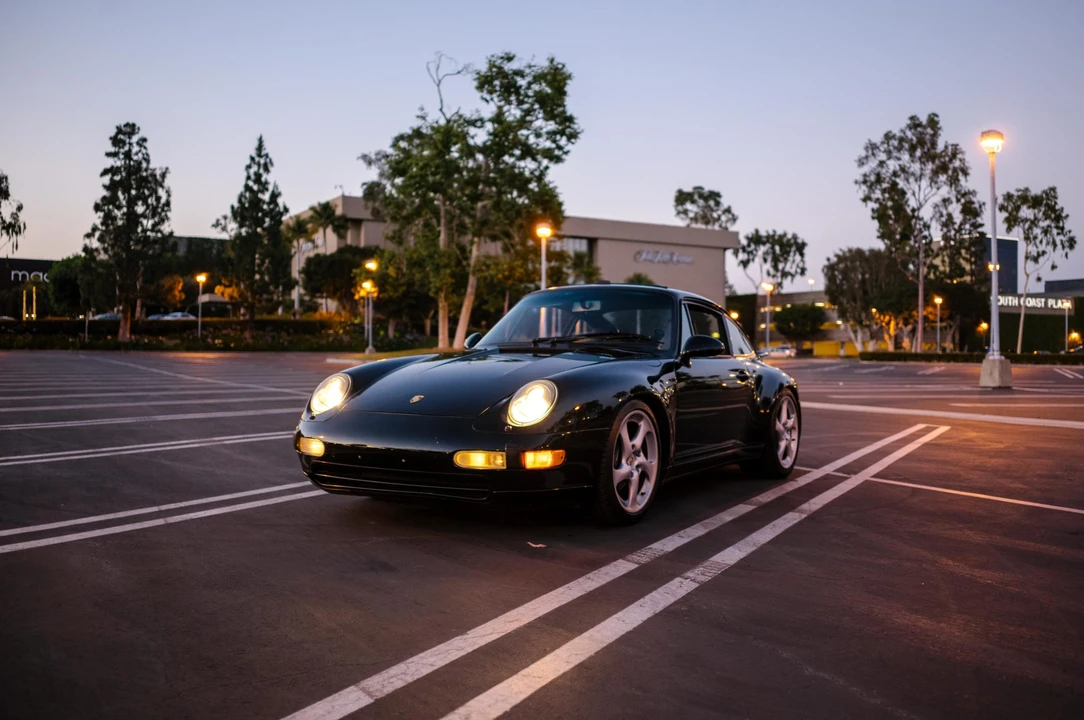1995 Porsche 993 Carrera - Image 2 of 31