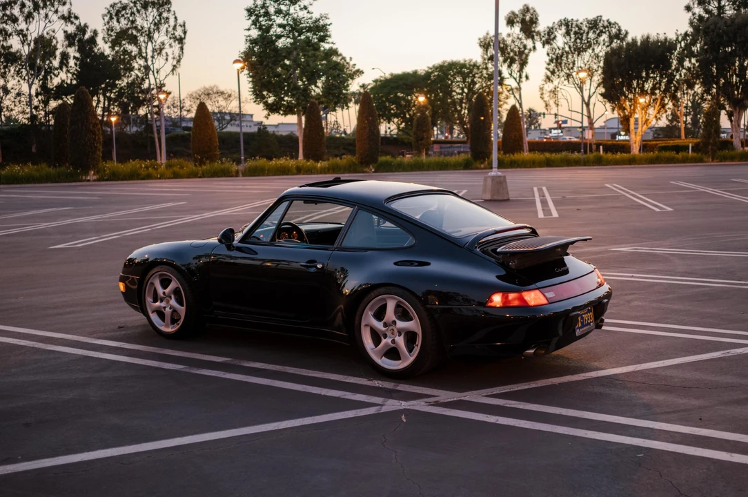 1995 Porsche 993 Carrera - Image 11 of 31