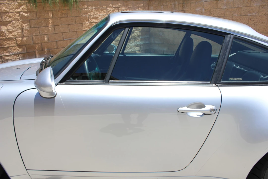 1995 Porsche 993 Carrera - Image 28 of 31