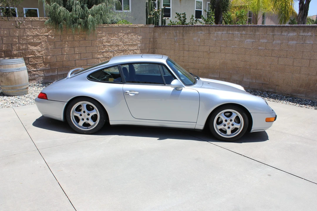 1995 Porsche 993 Carrera - Image 12 of 31