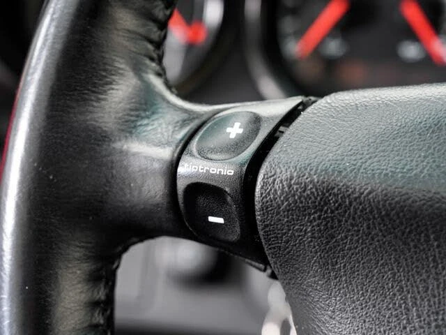1995 Porsche 993 Carrera - Image 13 of 31
