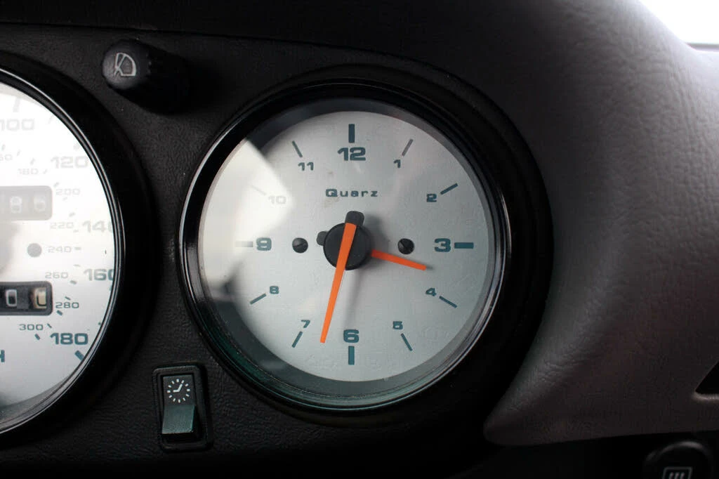 1995 Porsche 993 Carrera - Image 14 of 31
