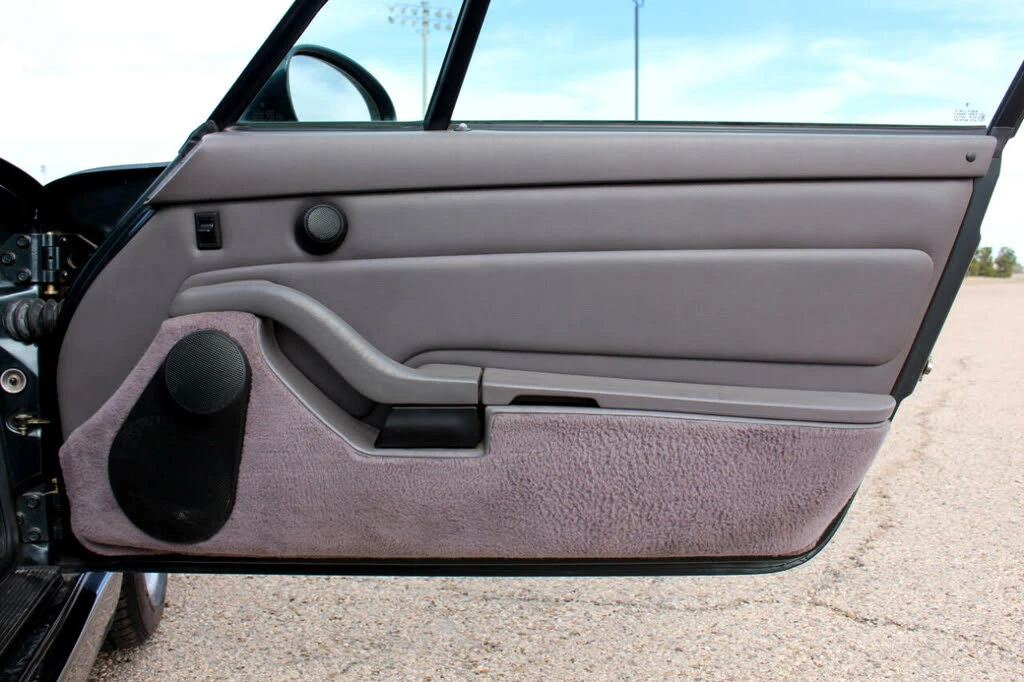 1995 Porsche 993 Carrera - Image 25 of 31