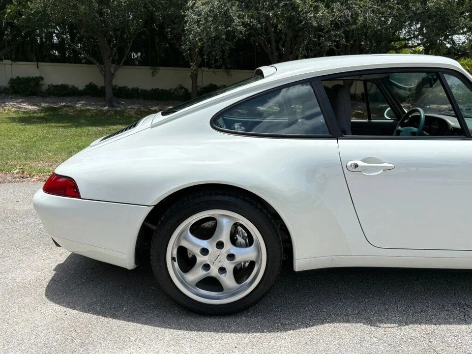 1995 Porsche 993 Carrera - Image 19 of 31