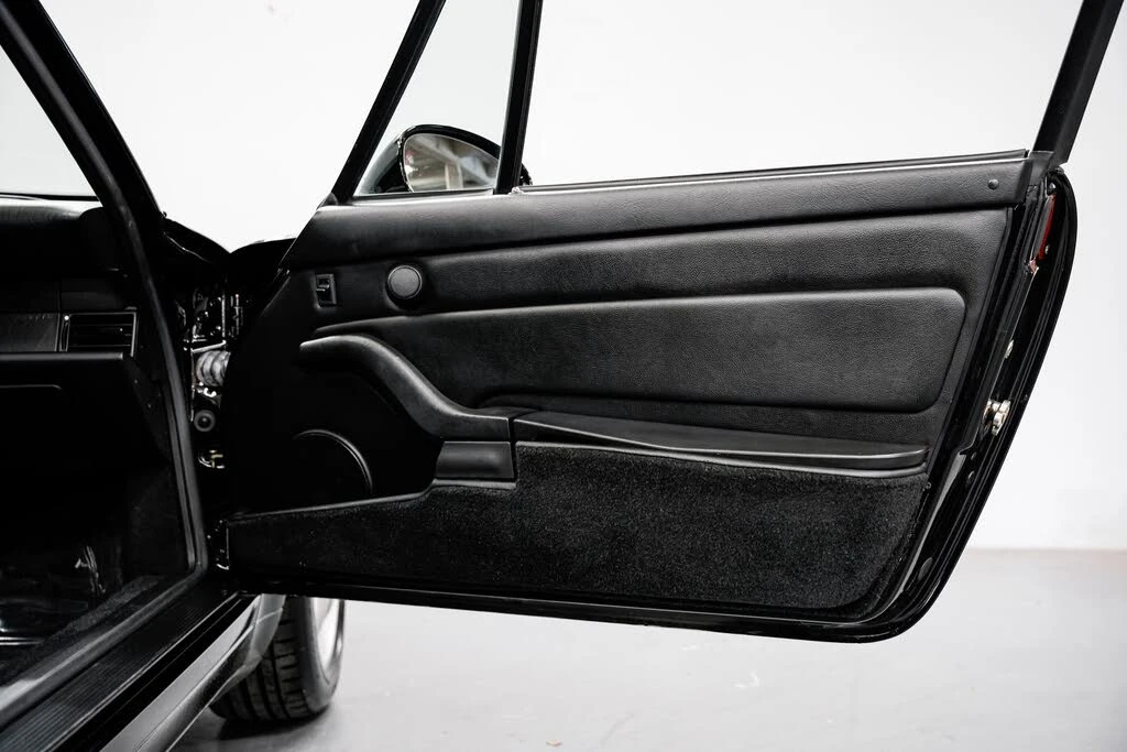 1995 Porsche 993 Carrera - Image 26 of 31