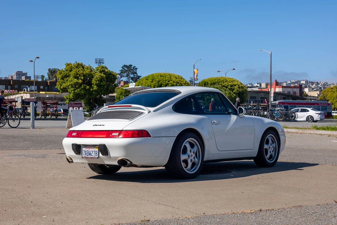 1995 Porsche 993 Carrera - Image 14 of 31