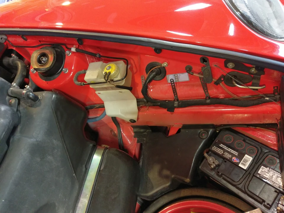 1995 Porsche 993 Carrera - Image 26 of 31