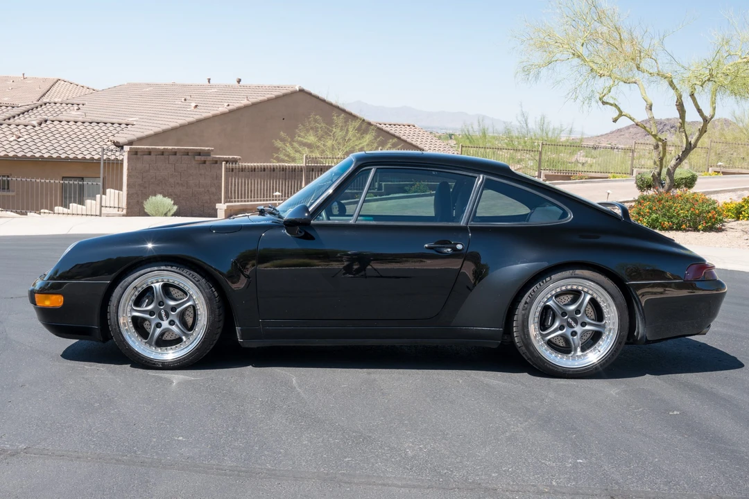 1995 Porsche - Image 2 of 31