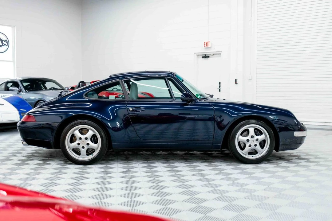 1995 Porsche 993 Carrera - Image 6 of 31