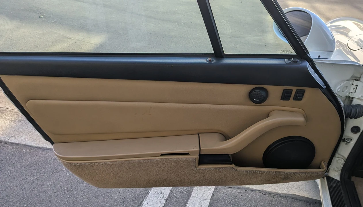 1995 Porsche 993 Carrera - Image 30 of 31