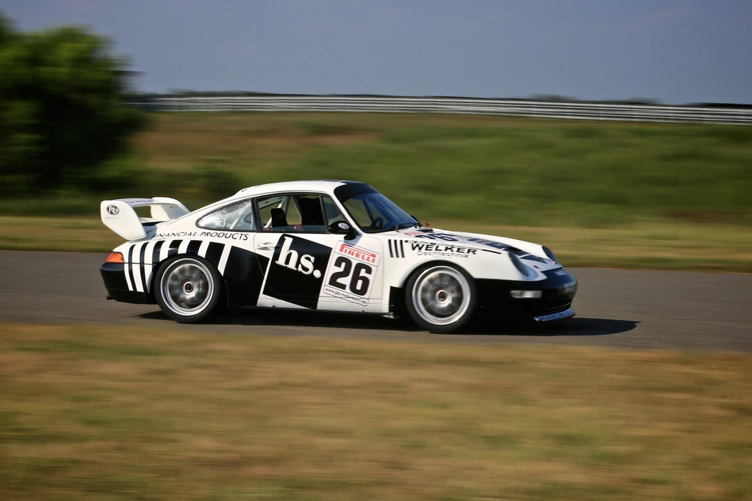1995 Porsche 993 Carrera - Image 4 of 31