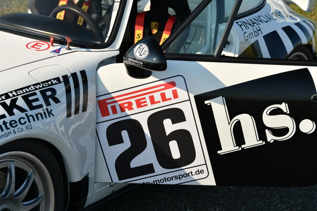 1995 Porsche 993 Carrera - Image 26 of 31