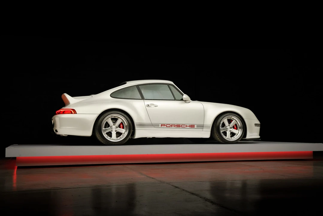 1995 Porsche 993 Carrera - Image 28 of 31