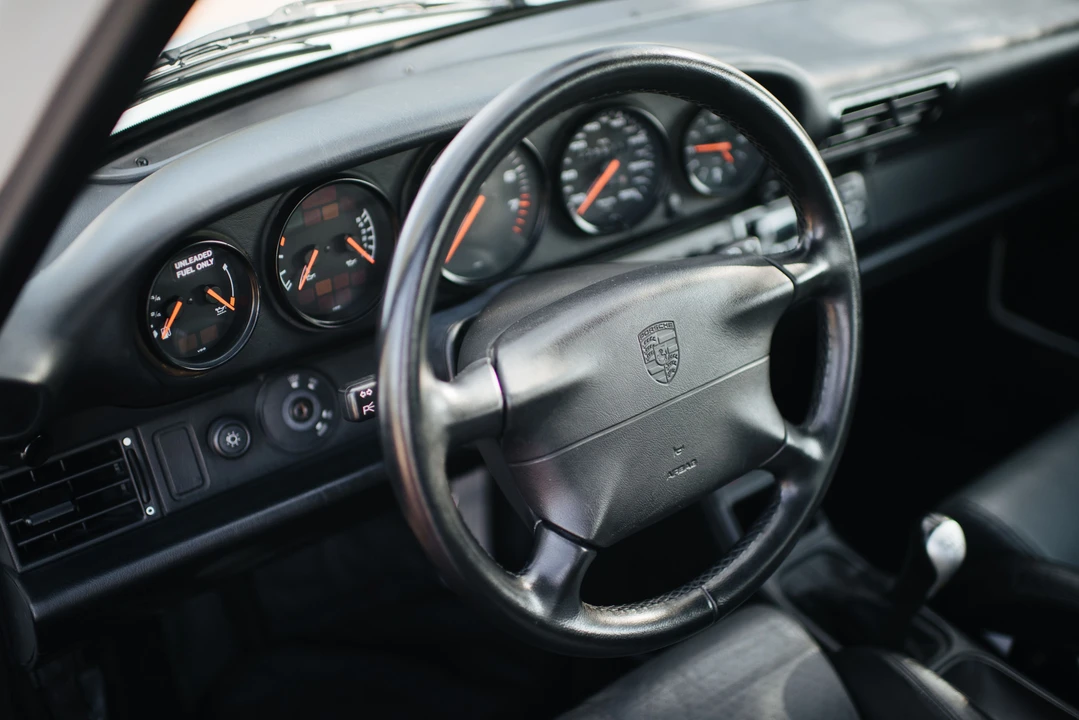 1995 Porsche 911 - Image 19 of 31