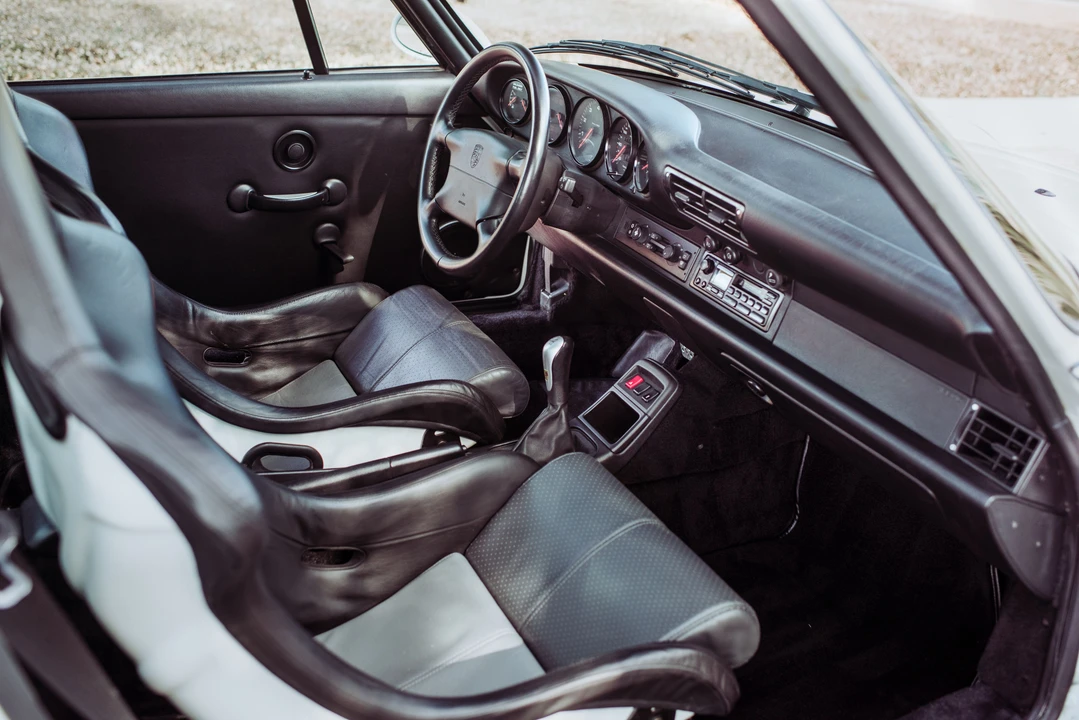1995 Porsche 911 - Image 23 of 31