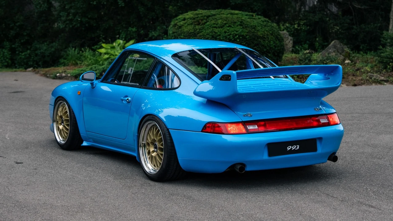 1995 Porsche 993 GT2 - Image 25 of 31