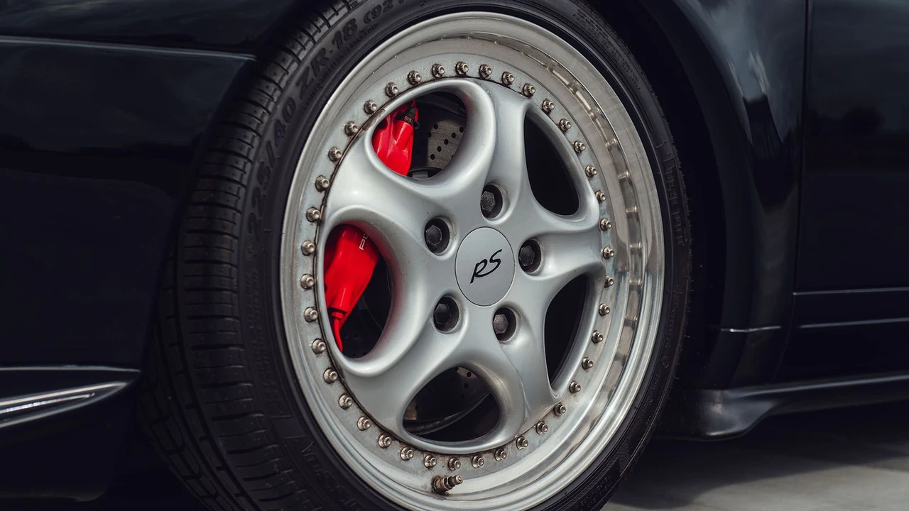 1995 Porsche 993 Carrera - Image 24 of 31