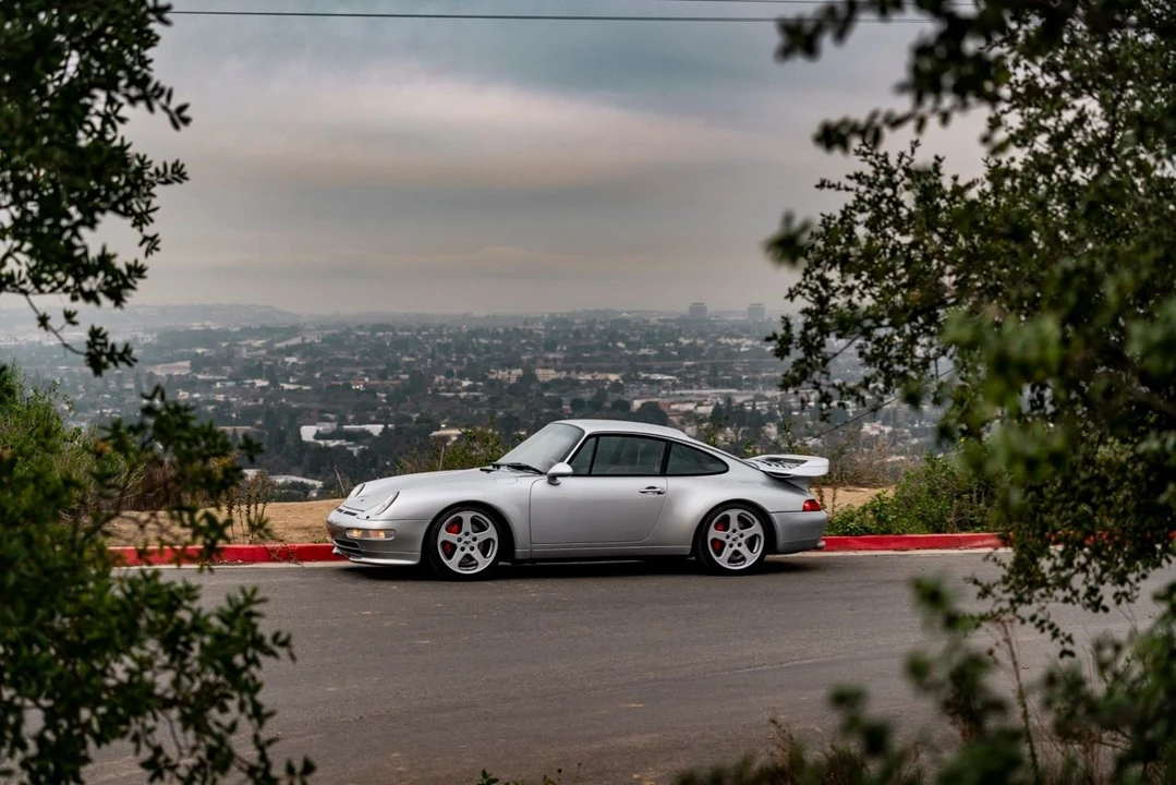 1995 Porsche 993 Carrera - Image 9 of 31