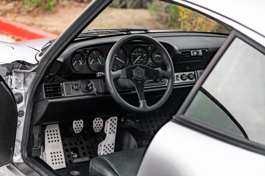 1995 Porsche 993 Carrera - Image 5 of 31