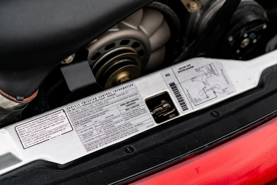 1995 Porsche 993 Carrera - Image 24 of 31