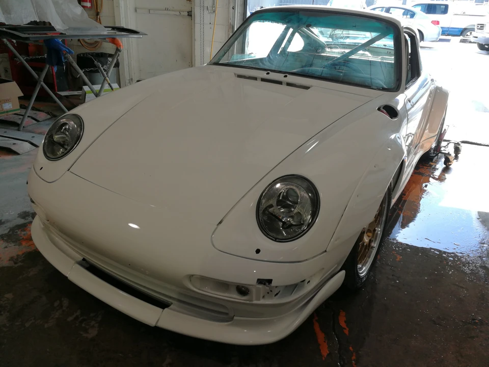 1995 Porsche 993 Carrera - Image 2 of 31