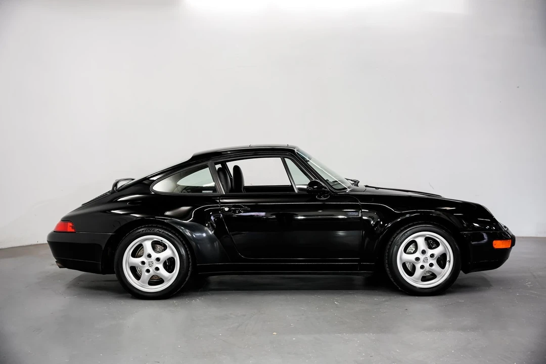 1995 Porsche 993 Carrera - Image 2 of 31