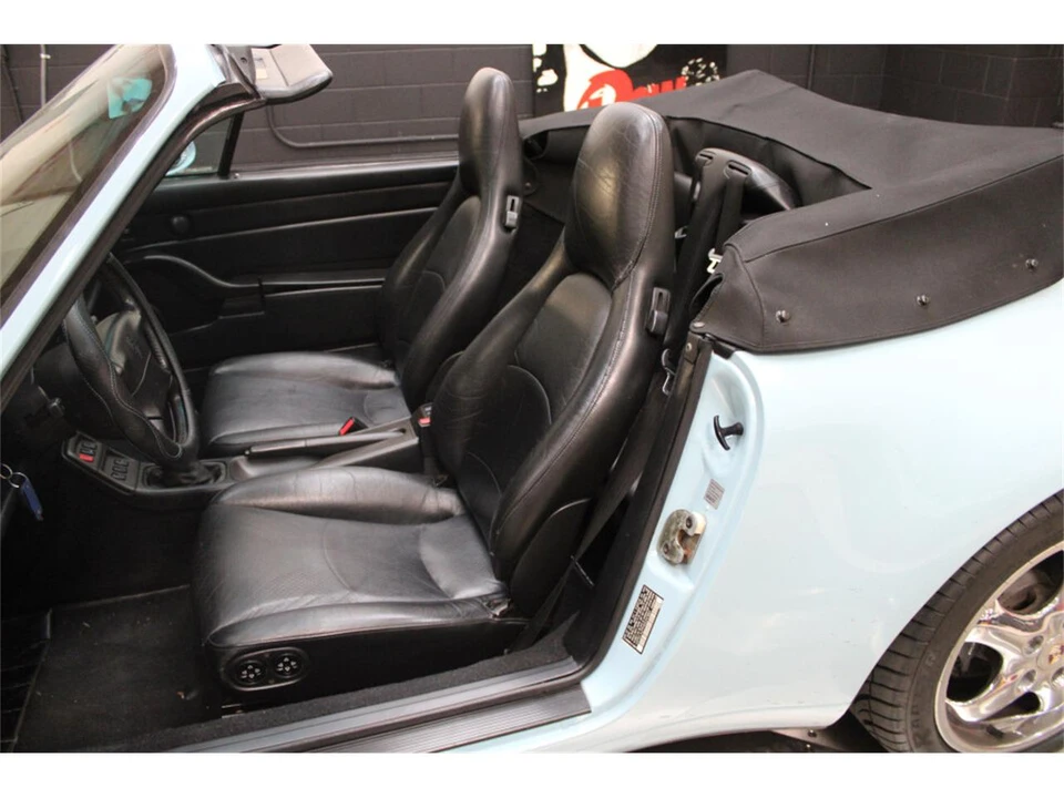 1995 Porsche 993 Carrera - Image 26 of 31