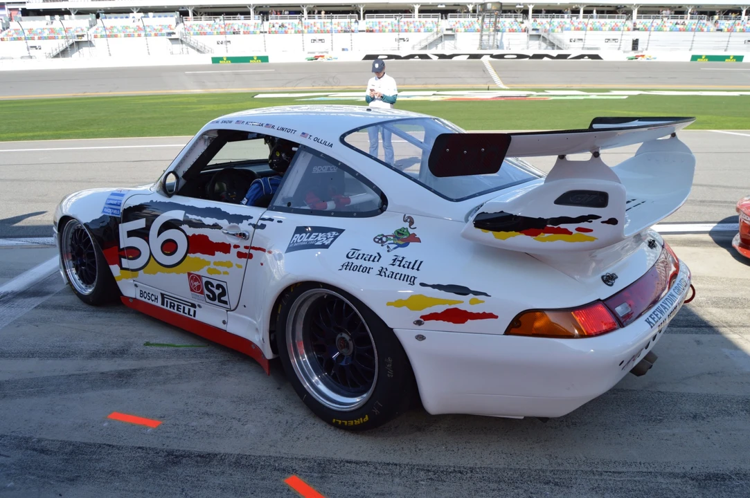1995 Porsche 993 GT2 - Image 24 of 31