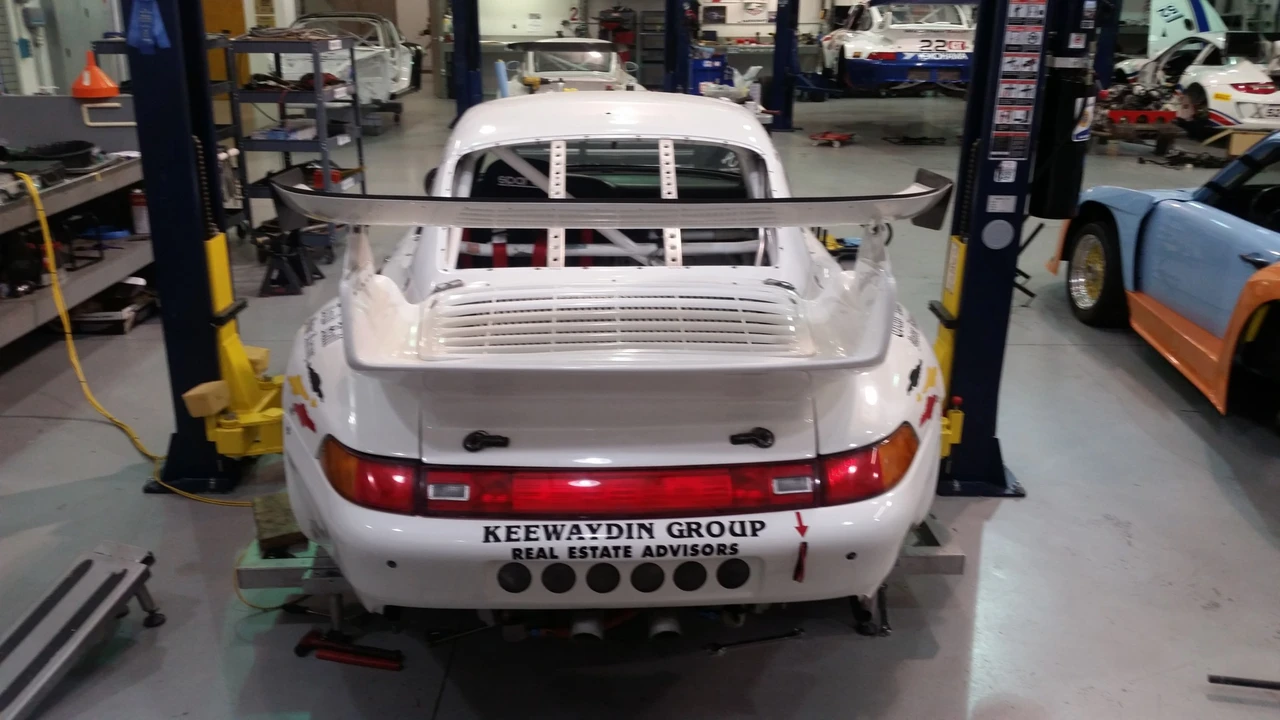1995 Porsche 993 GT2 - Image 25 of 31