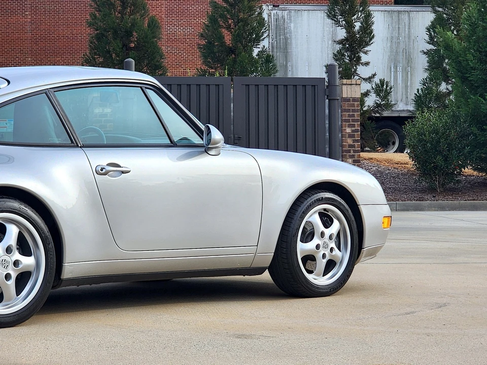1995 Porsche 993 Carrera - Image 17 of 21