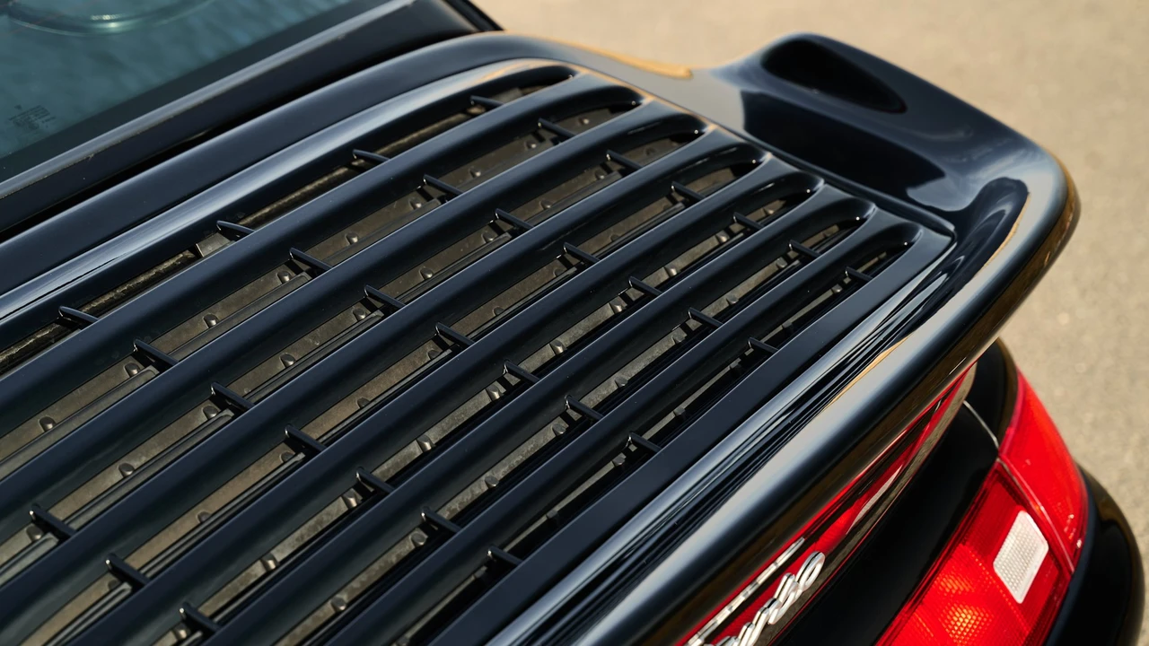 1995 Porsche 993 Turbo - Image 15 of 31