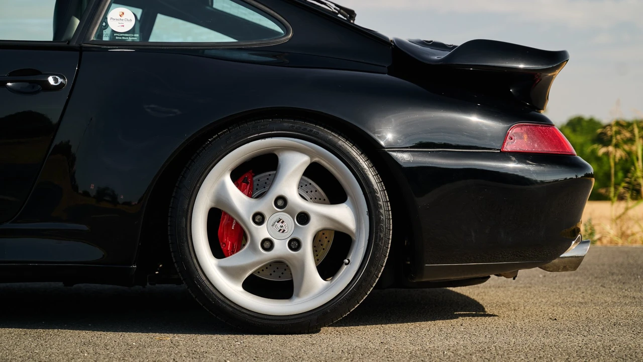 1995 Porsche 993 Turbo - Image 28 of 31