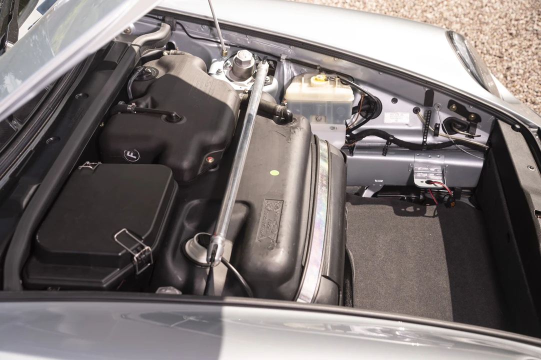 1995 Porsche 993 GT2 - Image 26 of 29