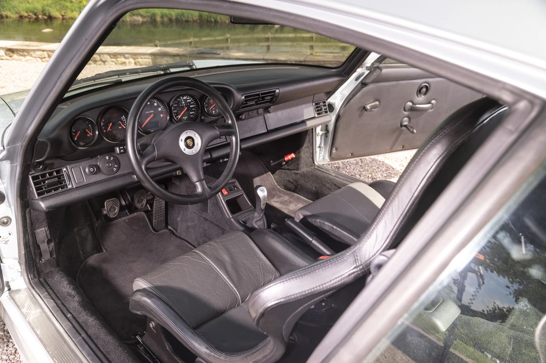 1995 Porsche 993 GT2 - Image 3 of 29